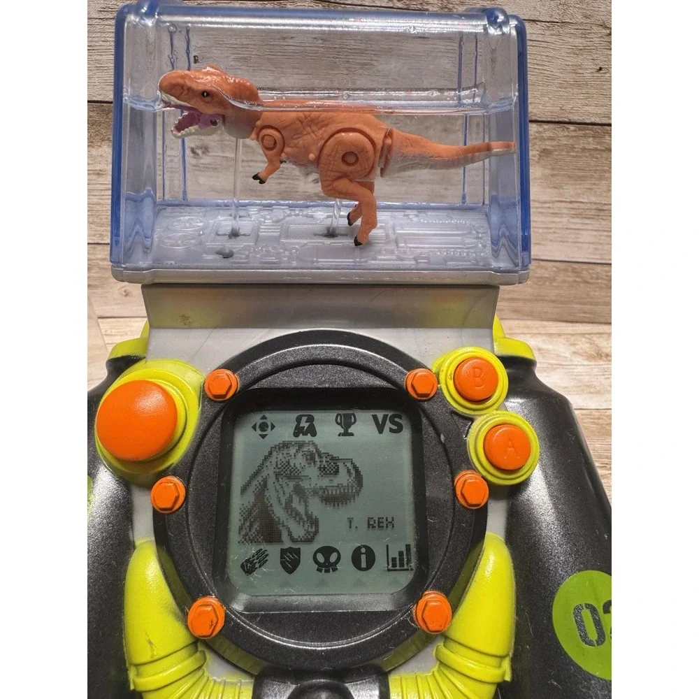 2007 Lot Bio Bytes 5 Animal Electronic Handheld Travel Game Water Tank